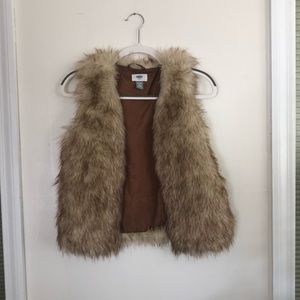 Old Navy Faux Fur Vest Size XL